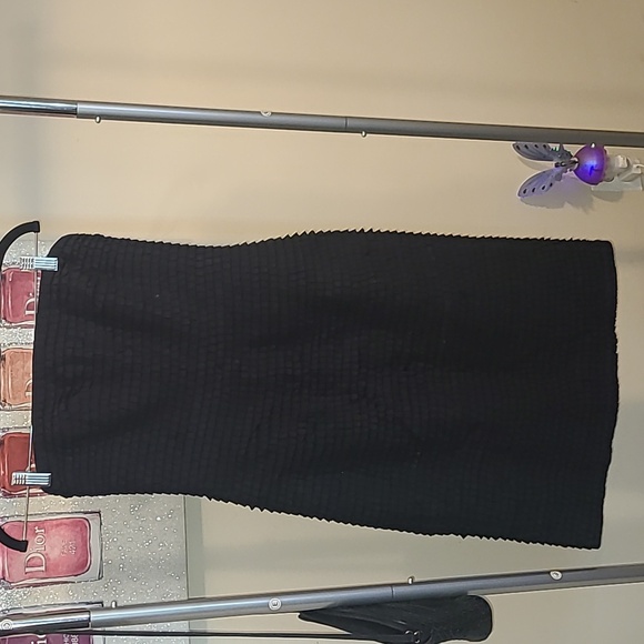 Beautiful strapless dress - Picture 5 of 10